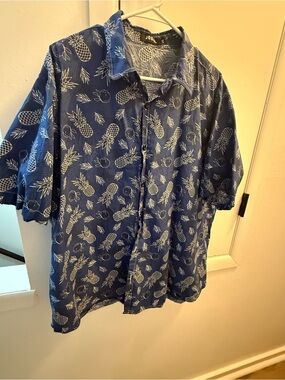 Blue Pineapple Print Men's Jogal Short-Sleeve button down Shirt